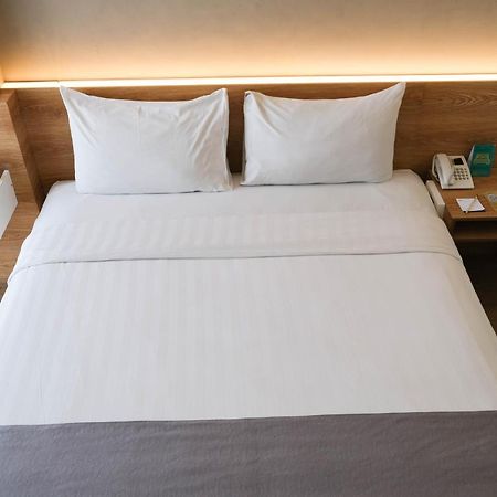 Allstay Hotel Semarang Simpang Lima Exterior foto