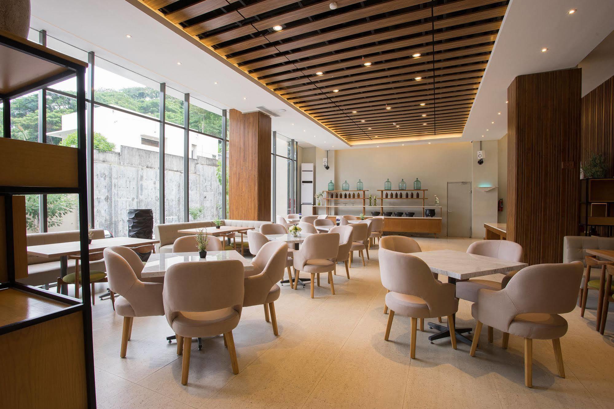 Allstay Hotel Semarang Simpang Lima Exterior foto